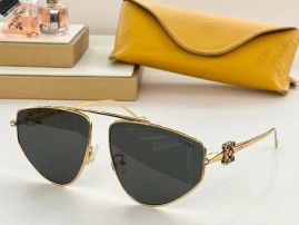 Picture of Loewe Sunglasses _SKUfw52329460fw